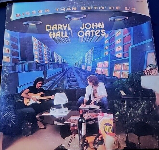 Daryl Hall & John Oates - Bigger than Both of Us APL1-1467-B